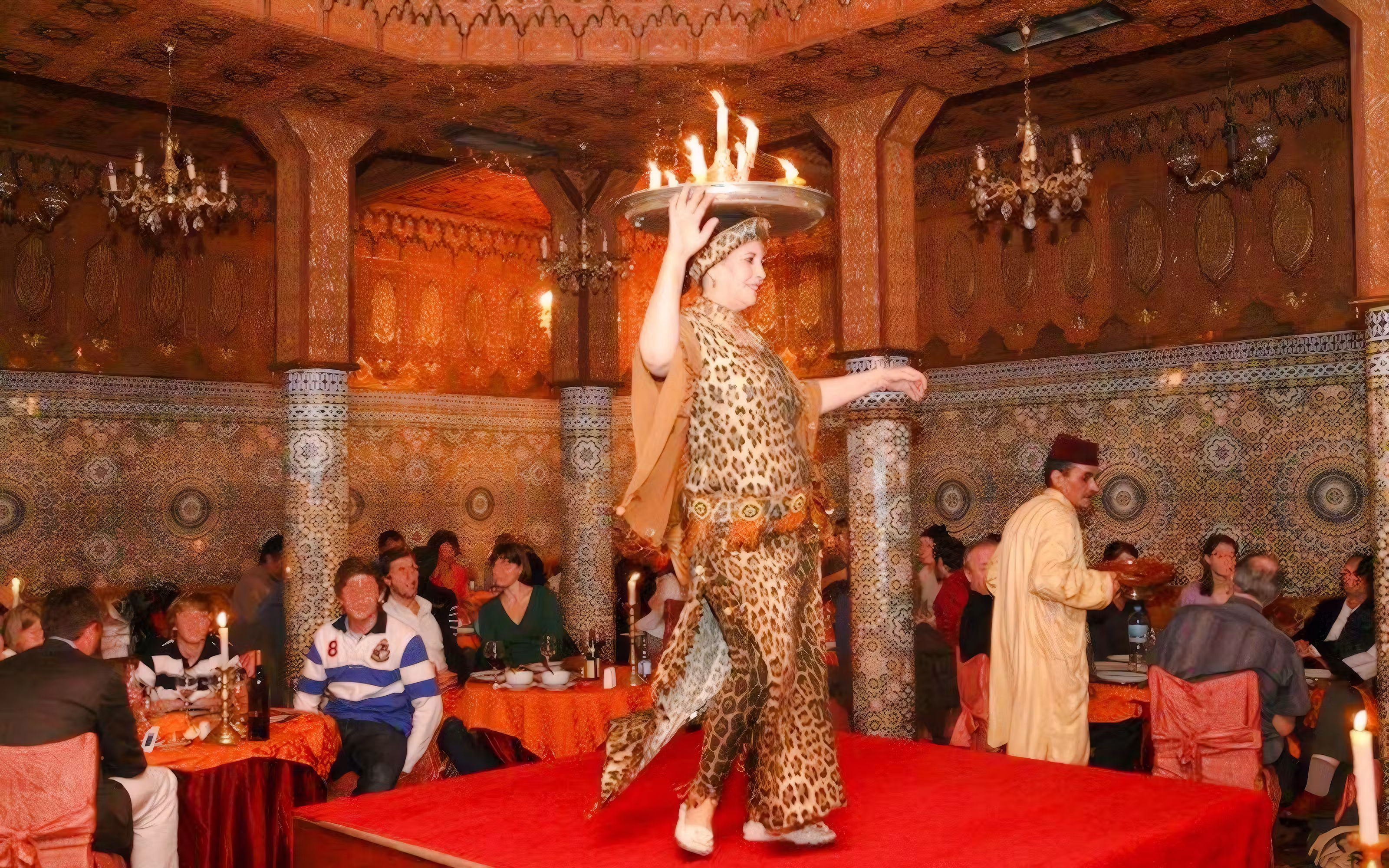 Live traditional musicians and folklore performance at Dar Essalam